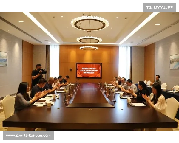 丝绸之路巴里坤搏击之夜:文旅融合新模式与发展探索 丝绸之路巴里坤搏击之夜:文旅融合新模式与发展探索