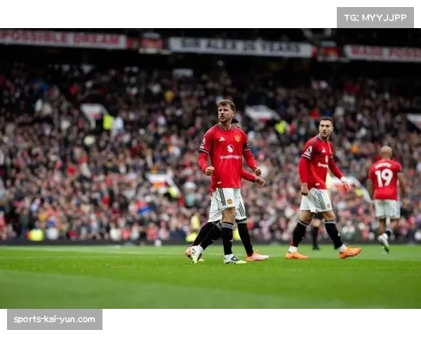 曼联英超取胜桑德兰芒特与谢什科先后破门球队重拾信心